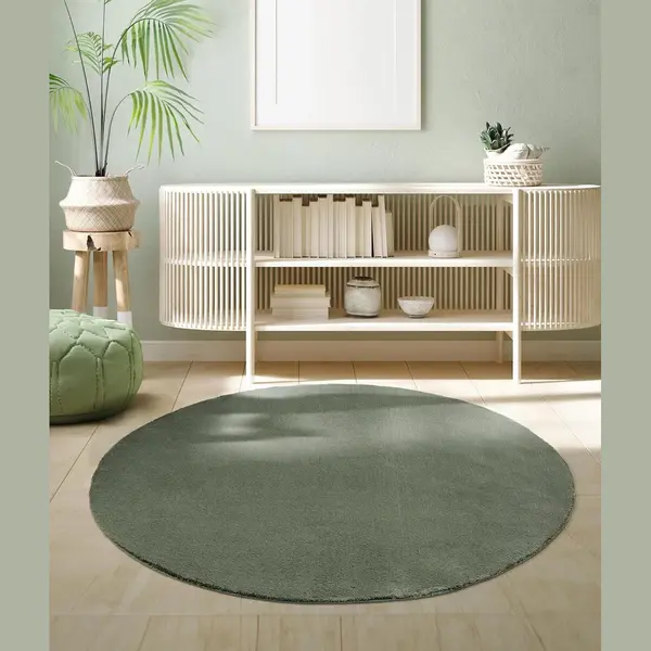 The Carpet Relax Moderner Flauschiger Kurzflor Teppich, Anti-Rutsch Unterseite, Waschbar Bis 30 Grad, Super Soft, Felloptik, Dunkelgrün, 120 Cm Rund thumbnail