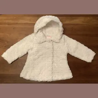 Emoi By Emonite Jas - Tussenjas - Imitatiebont - Met Afneembare Capuchon - Kleur Marshmellow - Maat 110