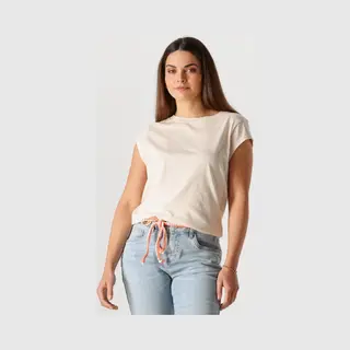 Cc Heart Basic T-shirt Tops & T-shirts Dames - Shirt - Creme - Maat Xs