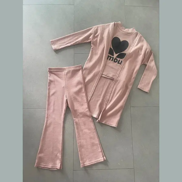 Meisjesset 3 Delig Bestaande Uit Een T-shirt, Vest & Flared Broek In Een Ribstof En Oud Roze Kleur | Kledingsetje 97% Katoen, 3% Elastaan, thumbnail