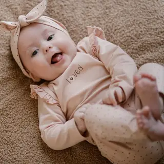 Dirkje Baby Meisjes Kledingset Shirt Loved, Broek En Haarband Organic Cotton Maat 74
