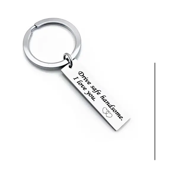Drive Safe Sleutelhanger Cadeau|Gift |Love | Drive Safe I Need You Here With Me | Zilverkleurig | | Happy /Autorijden | Liefde |Sleutelbos | Cadeau thumbnail
