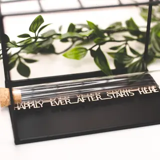 Birambi Message In A Bottle - Happily Ever After Starts Here - Trouwen - Bruiloft - Wenskaart - Trouw Felicitatie - Minimalistisch - Trouw Cadeau - Getrouwd