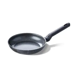 Bk Universe Koekenpan - 20cm - Pfas-vrije Antikleeflaag - Inductie Koekenpannen - Keramische Pannen - Ovenbestendig Tot 160°C - Zwart
