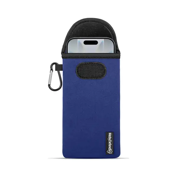 MobyDefend Hoesje - Geschikt Voor IPhone 17 - Neopreen Pouch Met Karabijnhaak - Insteek - Riemlus - Blauw thumbnail