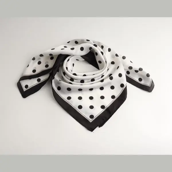 Niocle Bandana - Zwart Wit - Stippen - Satijnlook - 70x70 Cm thumbnail