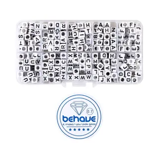 Behave Vierkante Letterkralen Set - Wit Met Zwarte Letters - Acryl - Kralen - Alfabet Kralen - 6mm - 390 Stuks