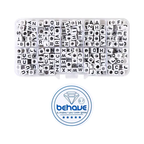 Behave Vierkante Letterkralen Set - Wit Met Zwarte Letters - Acryl - Kralen - Alfabet Kralen - 6mm - 390 Stuks thumbnail