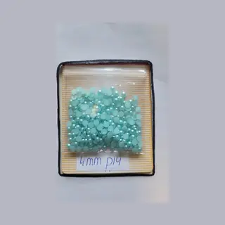 Parels Voor Voorwerpen (bv. Beer) Te Beplakken - 2 Zakjes - 4mm - Licht Blauw
