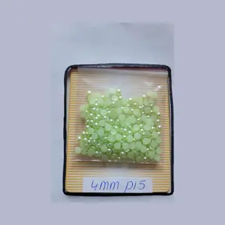 Parels Voor Voorwerpen (bv. Beer) Te Beplakken - 2 Zakjes - 4mm - Licht Groen