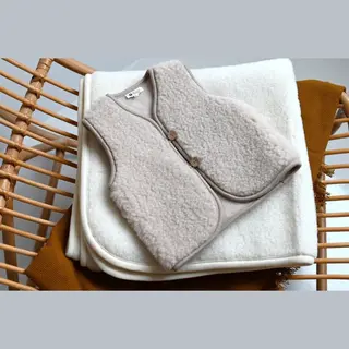 Wollies Amsterdam - Wollen Kinder Vest - 100% Merino Wol - 74-80 - Amandel
