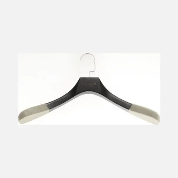 Milano Luxurious Kledinghanger – Kleerhangers – Kledinghangers Hout – Draaibare Chrome Haak – Antislip – Antique Gelakt – Zwart thumbnail