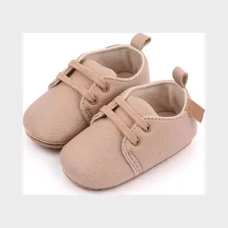 Mylinsé Babyschoentjes 6-12 Maanden - Baby Schoenen Maat 19/20 - 12 Cm - Antislip Rubber Zool - Meisjes Jongens Schoentjes - Effen Beige - Veterschoenen -