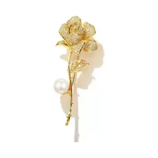 Borasi Roos Broche Met Parel | Goudkleurig | Parel | Rvs | Hoogwaardig Roestvrij Staal | Bruiloft | Cadeau Voor Haar | Moederdag Cadeau | Broches |