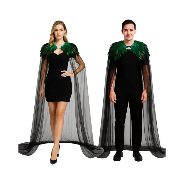 Joyakids Joya Kids® Zwarte Luxe Dramatische Cape Met Groene Verenkraag En Broche | Verkleedaccessoire Voor Dames | Lange Glamour Verkleed Cape Halloween & thumbnail