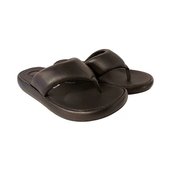 FitFlop Iqushion D-Luxe Padded Leather Toe-Post Sandals thumbnail