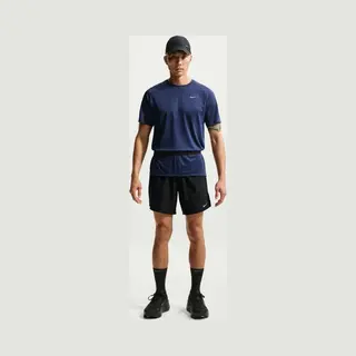 Nike Sportbroek 'M Nk Df Stride 7IN Bf Short' Zwart / Wit