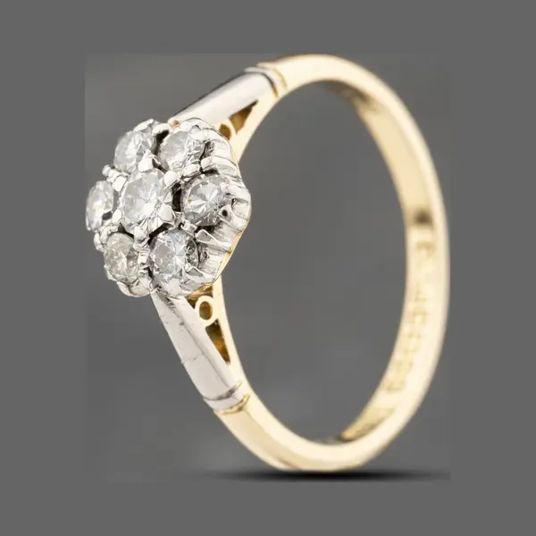 Pre-Owned Vintage 18ct Yellow Gold 0.70ct Brilliant Cut Diamond Flower Cluster Ring 41482339 thumbnail