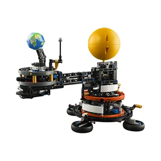 Lego 42179 Technic Planet Earth and Moon in Orbit