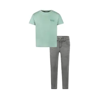 Koko Noko - Kledingset - Basic Collection - Bio Cotton - Grijze Jeans - Shirt Korte Mouw Faded Green - Maat 134