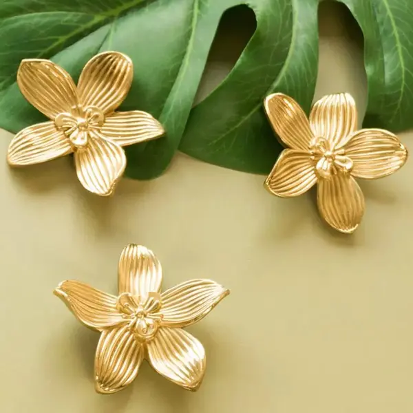 Geborstelde Gouden Kastknoppen, Schattige Ladehandgrepen Voor Kaptafels, 4-delige Set Met Bloemmotief Handgrepen – Geschikt Voor Meubels En thumbnail