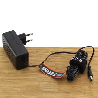 Ferm - CDA1143 - Snellader - 12V - Voor Laden Van Batterij - CDA1142 - 12V - 1.5Ah - Accu - Wordt Gebruikt Op Accuschroefboormachines - CDM1119 -