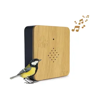 Qlt No Less Qlt Vogelhuisje Met Natuurgeluiden - Box Met Vogelgeluiden - Werkzaam Op Batterijen - Automatische Bewegingssensor - Instelbaar Volume - Hout/Grijs
