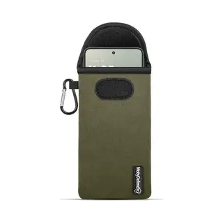 MobyDefend Hoesje - Geschikt Voor Motorola Edge 70 - Neopreen Pouch Met Karabijnhaak - Insteek - Riemlus - Groen