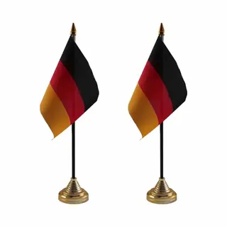 Duitsland Tafelvlaggetjes - 2x Stuks - 10 X 15 Cm - Met Gouden Standaard - H27 Cm - Landen Versiering - Feestartikelen