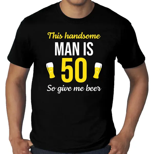 Bellatio Decorations Grote Maten Verjaardag T-shirt 50 Jaar - This Handsome Man Is 50 Give Beer - Zwart - Heren - Vijftig Cadeau Shirt Xxxl thumbnail