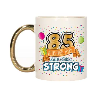 Bellatio Decorations Verjaardag Cadeau Mok 85 Jaar - Goud - Veteranen Team - 300 Ml - Keramiek