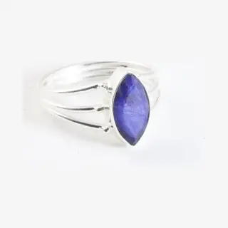 AsiAsia Opengewerkte Zilveren Ring Met Blauwe Saffier - Maat 20.5
