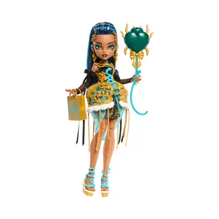 Monster High Scary Sweet Birthday Cleo De Nile Doll in Party Dress with Balloon & Gift