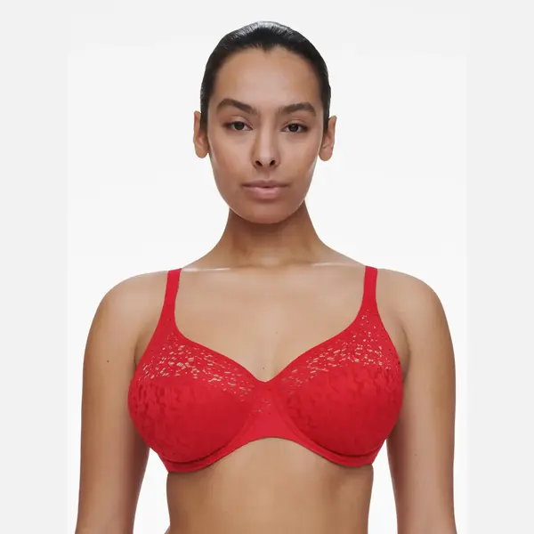 Chantelle Women's Easy Feel Norah Covering Moulded Bra In Red | Size, 38B thumbnail