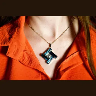 Malu Screw-Handmade Jewel - Italiaans Ontwerp Met Swarovski Elements™ Halsketting 45 Cm - Breedte 4 X 4 Cm - Sieraden Van Gerhodineerd Materiaal.