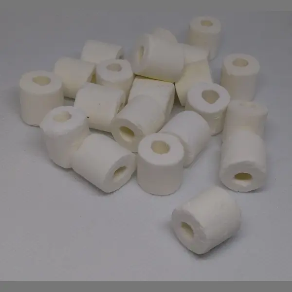 Voervoorvis Keramische Pijpjes | Filtermateriaal (Prijs Per Kg) thumbnail