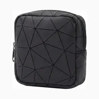 Consumerce® Waterdichte Make-Up / Maandverband Etui "Geometric Black" - Tasje - Opbergtas - Doosje - Tampon - Luier - Luiertas - Opbergtasje -