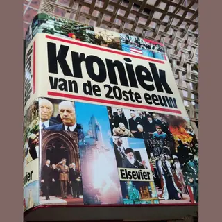 Kroniek Van De Twintigste Eeuw