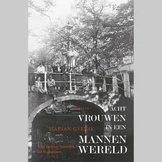 Acht Vrouwen In Een Mannenwereld