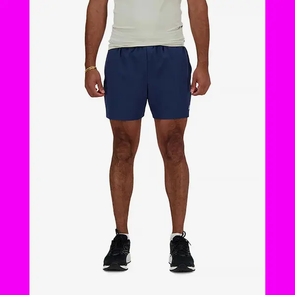 New Balance Laufshorts Sport Essential Short 5 Aus Stretchmaterial, Feuchtigkeitsabweisend, Leicht thumbnail