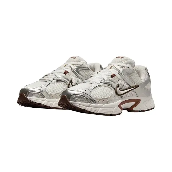 Nike V5 Rnr Women's Sneakers - White - Size 5 - Mesh/Synthetic thumbnail