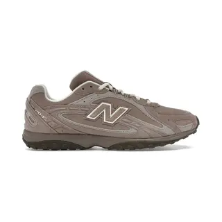 New Balance 204L Women's Sneakers - Brown - Size 6.5 - Suede