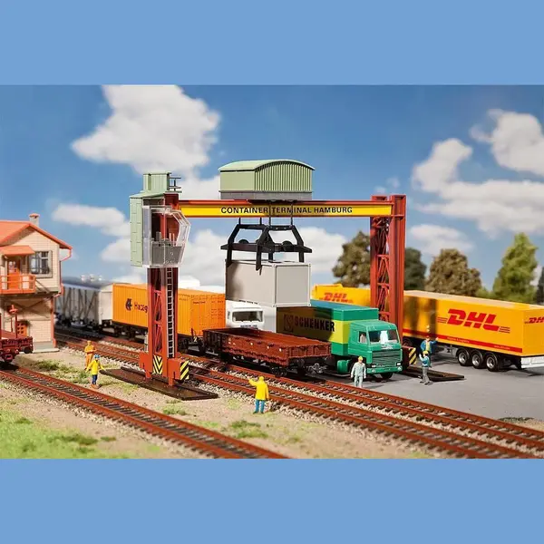 Faller Containerbrückenkran thumbnail