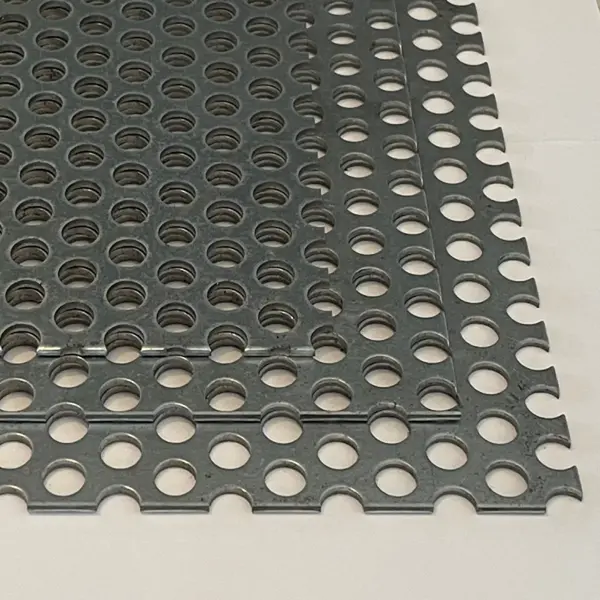 Plaatopmaatwinkel.nl Gegalvaniseerd Staal Geperforeerde Plaat Rond - 2mm, 400x400mm thumbnail
