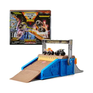 Spin Master Monster Jam Mini Freestyle Flip Arena Playset and Storage with 2 Mini Trucks, Kids Toys for Boys and Girls Ages 3 and up