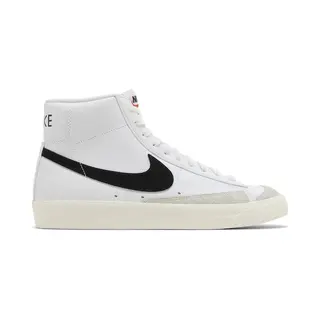 Nike BQ6806-100 Sportschuh Männlich