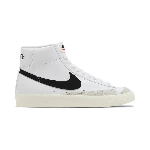 Nike BQ6806-100 Sportschuh Männlich thumbnail