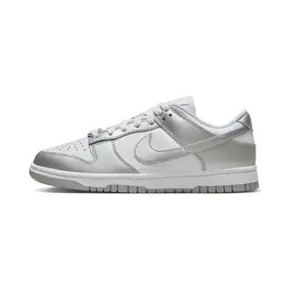 Nike Dunk Low - Maat 44 - Zilver / Wit - Sneakers Unisex