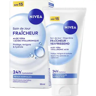 Nivea Essentials Verfrissende Dagcrème Spf 15 - Gezichtscreme Normale Huid - Skincare - Moisturizer - Met Vitamine E - 50 Ml